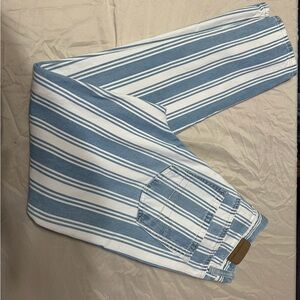 American Eagle mom jeans